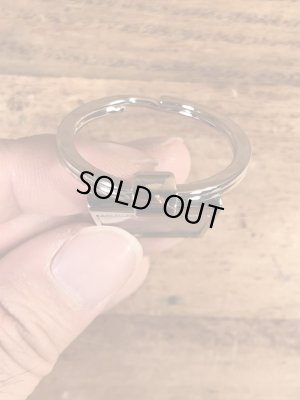 アドバタイジングキャラクターのミスターピーナッツのビンテージキーホルダー