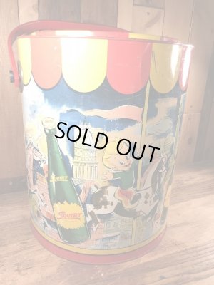 企業キャラクターのスクワートボーイのビンテージクーラーボックス