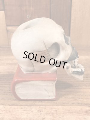 スカルオンブックの顎揺れするビンテージマッチホルダー