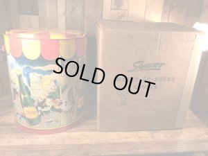 企業キャラクターのスクワートボーイのビンテージクーラーボックス