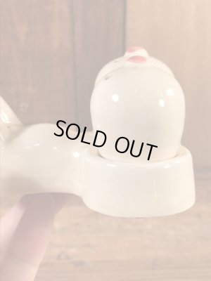 おっぱいが容器になっているヌードのヴィンテージ塩コショウ入れ