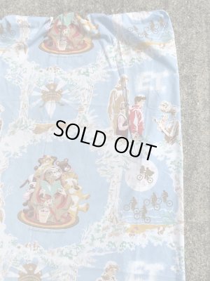 イーティーのツインサイズのビンテージボックスシーツ