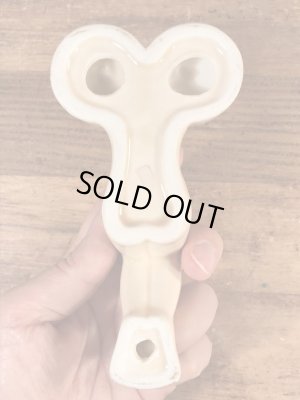 おっぱいが容器になっているヌードのヴィンテージ塩コショウ入れ