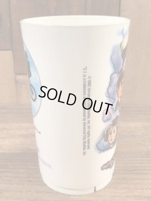 イーティーのプラスチック製のビンテージプラカップ