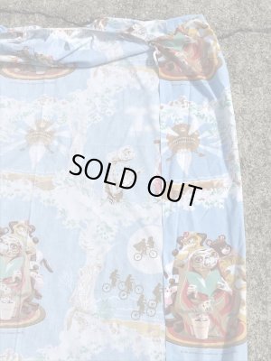 イーティーのツインサイズのビンテージボックスシーツ