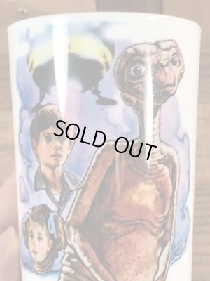 イーティーのプラスチック製のビンテージプラカップ