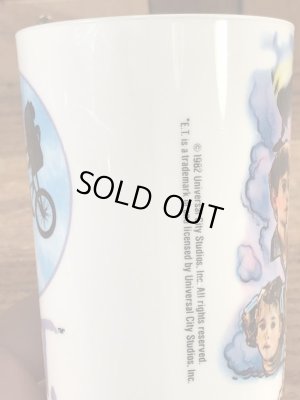 イーティーのプラスチック製のビンテージプラカップ