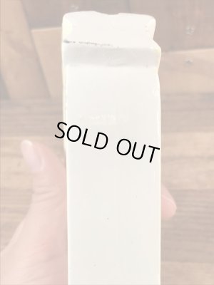 ピンナップガールの陶器製のビンテージ灰皿