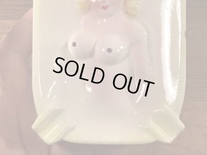 ピンナップガールのJAPAN製のヴィンテージアシュトレイ