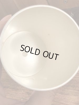 イーティーのプラスチック製のビンテージプラカップ