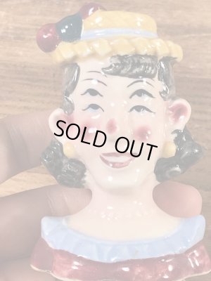 酔っ払いの四つ目のビンテージ塩コショウ入れ