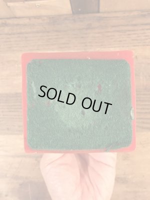 R. & W.Berries社製のレッドデビルのヴィンテージメッセージドール