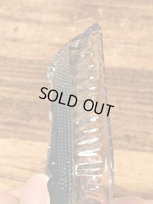 ダイヤのガラス製のビンテージ灰皿