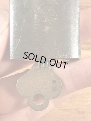 ミリタリー物の真鍮製のビンテージ南京錠