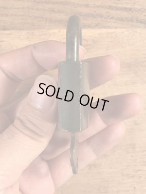 ミリタリー物の真鍮製のビンテージ南京錠