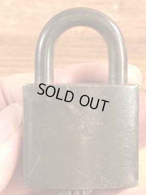 U.S. Setのブラス製のヴィンテージパドロック