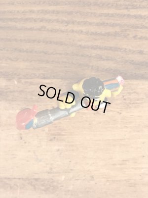 セサミストリートのバートのビンテージPVC製フィギュア