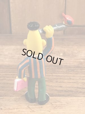 セサミストリートのバートのヴィンテージPVCフィギュア