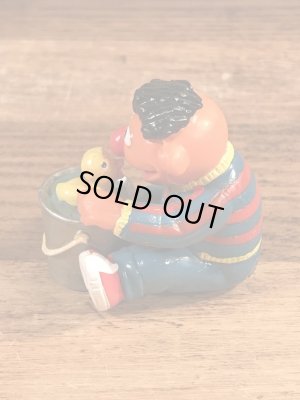 セサミストリートのアーニーのヴィンテージPVCフィギュア