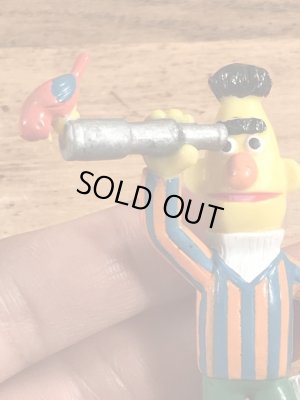 セサミストリートのバートのビンテージPVC製フィギュア