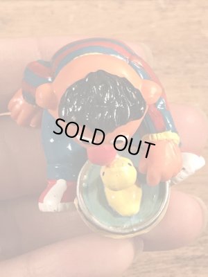 セサミストリートのアーニーのビンテージPVCフィギュア