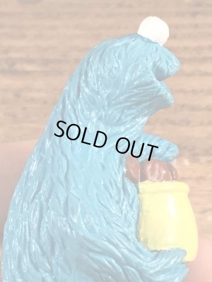 セサミストリートのクッキーモンスターのビンテージPVC製フィギュア