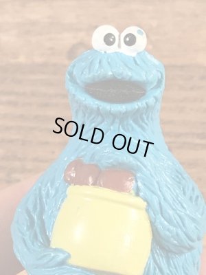 セサミストリートのクッキーモンスターのビンテージPVC製フィギュア