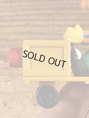 セサミストリートのバートのヴィンテージPVCフィギュア