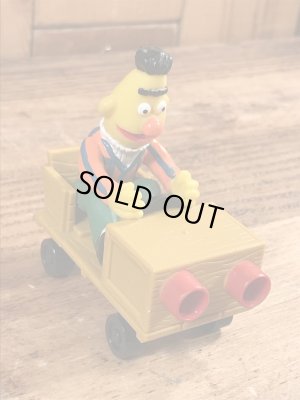 セサミストリートのバートのビンテージカートイ