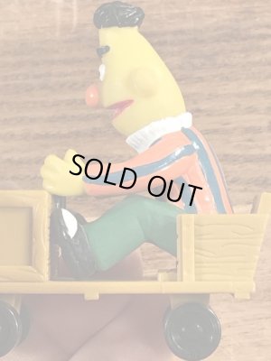 セサミストリートのバートのビンテージカートイ