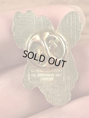 スーパーマリオのパタパタのビンテージピンバッジ