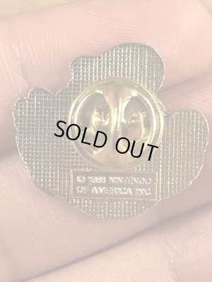 スーパーマリオブラザーズのエナメル加工のビンテージピンバッチ