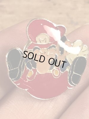 スーパーマリオの尻もちのヴィンテージピンズ