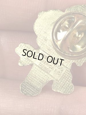 スーパーマリオのチェッカーズフラッグのヴィンテージピンズ