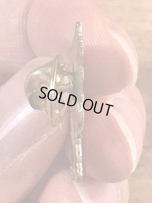 スーパーマリオのチェッカーズフラッグのヴィンテージピンズ