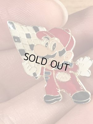 スーパーマリオのチェッカーズフラッグのヴィンテージピンズ