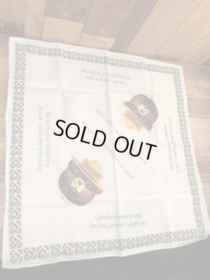 アドバタイジングキャラクターのスモーキーベアのヴィンテージバンダナ