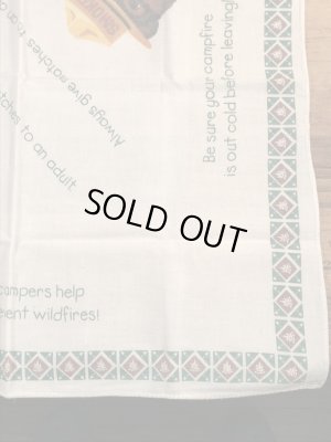 企業キャラクターのスモーキーベアのビンテージバンダナ