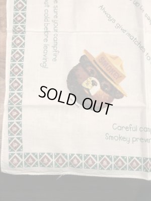 アドバタイジングキャラクターのスモーキーベアのヴィンテージバンダナ