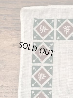 企業キャラクターのスモーキーザベアのヴィンテージバンダナ