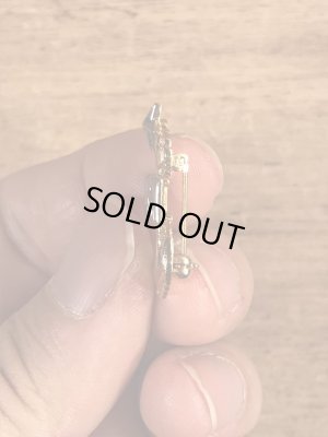 ミリタリーのUSネイビーのビンテージピンバッジ