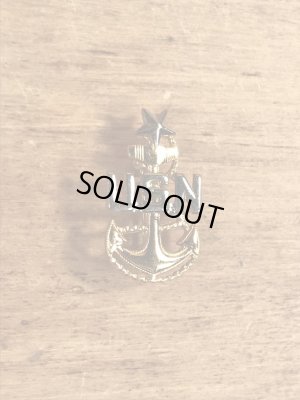 ミリタリーのUSネイビーのビンテージピンバッジ