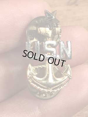 ミリタリー物のUSネイビーのヴィンテージピンズ