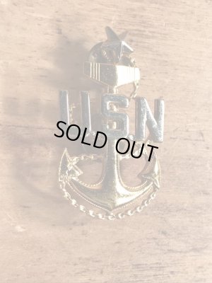 ミリタリー物のUSネイビーのビンテージピンバッジ