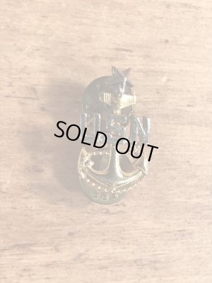 ミリタリー物のUSNのビンテージピンバッジ