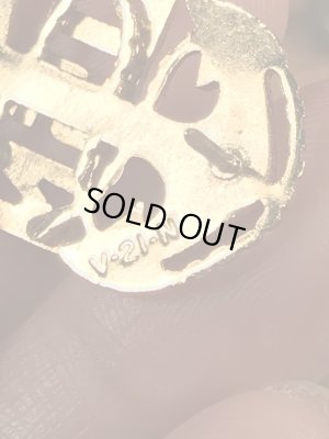 ミリタリー物のUSNのヴィンテージピンズ