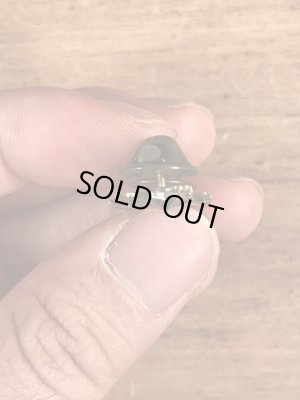 ミリタリー物のUSネイビーのヴィンテージピンズ