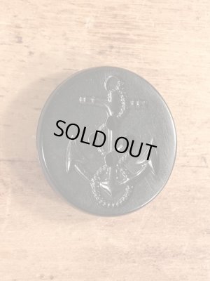 USネイビーのPコートのビンテージボタン