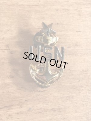 ミリタリー物のUSネイビーのビンテージピンバッチ