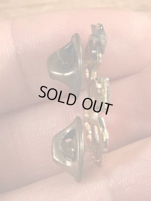 ミリタリー物のUSNのビンテージピンバッジ